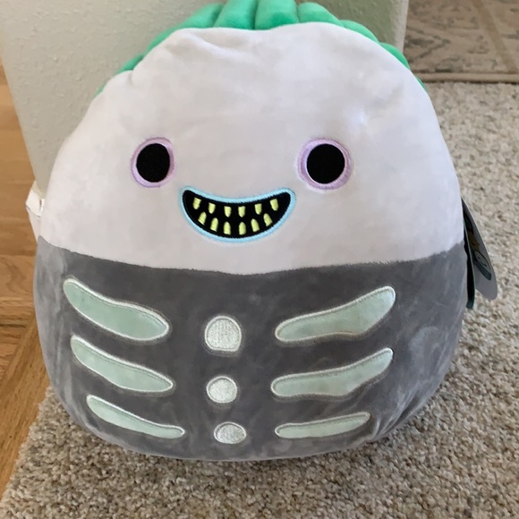 Squishmallow Barrel from nightmare before xmas - Picture 5 of 7